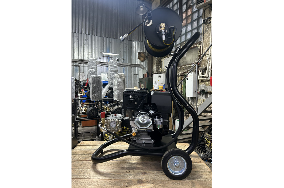 АВД Тритон AR 15/275 ВР 15.0 (на тележке, с катушкой, манометр)