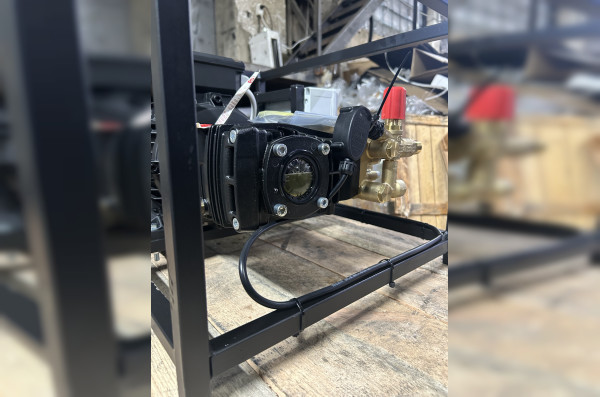 АВД Тритон U 15/200 TS T 5.5 (на раме, фильтр, электрика с теплозащитой)