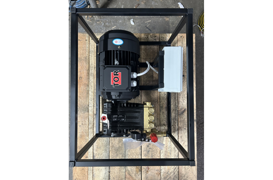 АВД Тритон U 15/200 TS T 5.5 (на раме, фильтр, электрика с теплозащитой)