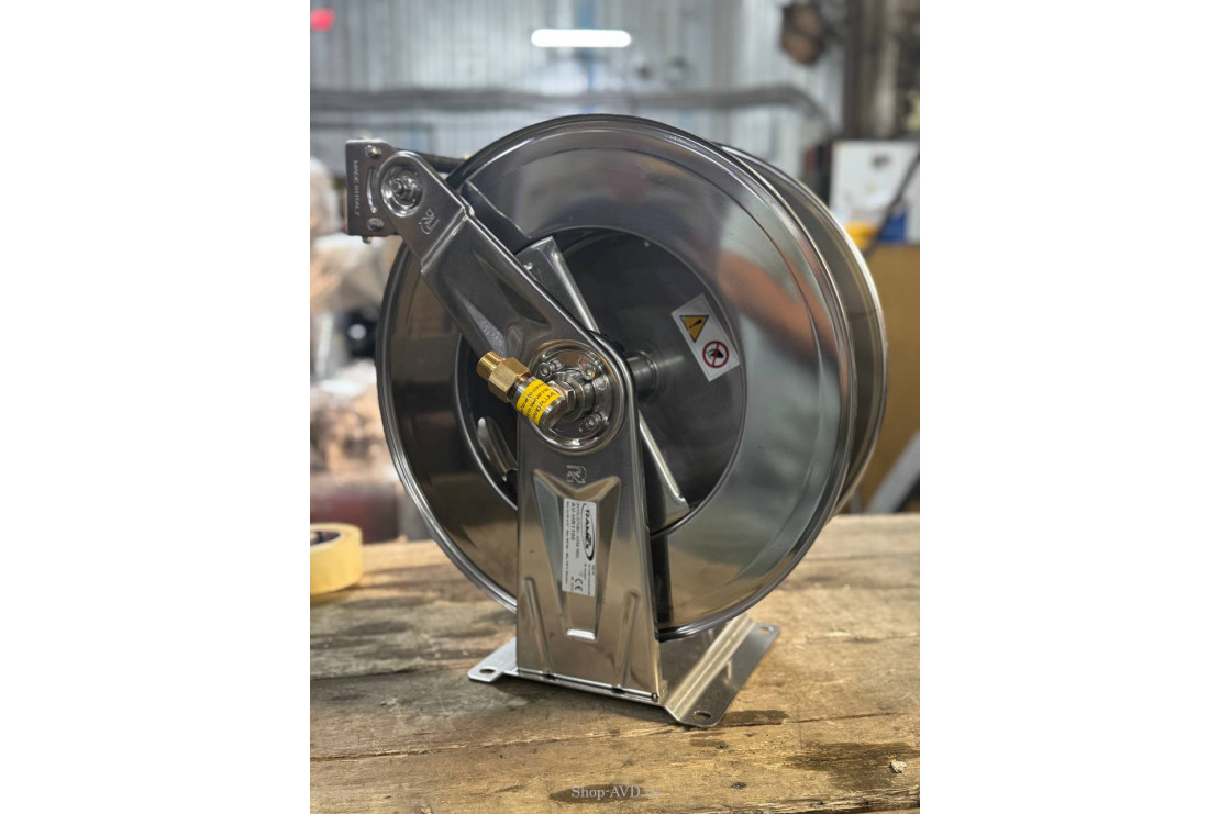 Инерционная катушка для шланга (20 метров, 22 × 1,5)