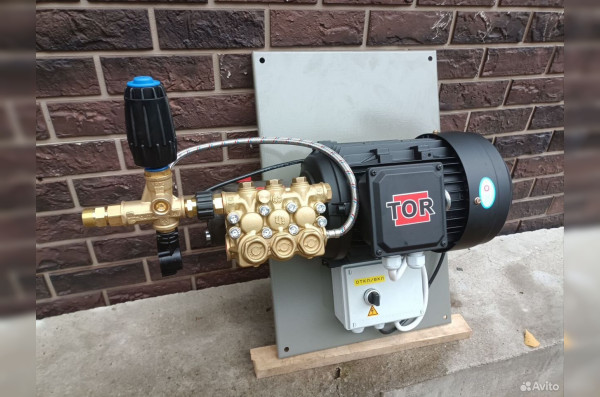 АВД Тритон настенный 15/200 (15 л/мин, 200 бар)