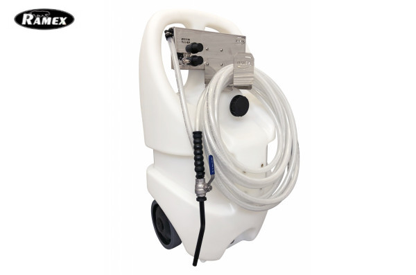  110л пластик со шлангом, шаровым краном и копьем