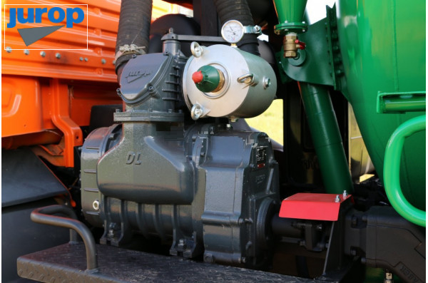 Насос вакуумный JUROP DL 300, 1000 об/мин, левое вращение, ручной клапан с гидромотором
