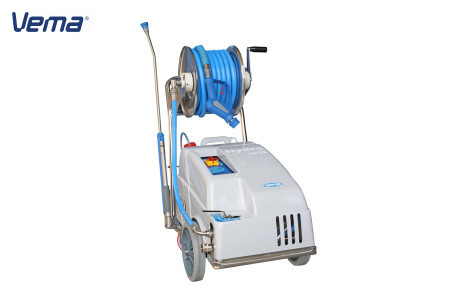 Моечная передвижная установка FDR SUPER с нанесением пены, на 1 опер.150 бар, 21 л/мин с барабаном