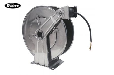 Барабан авто. для эл.кабеля. с кабелем дл. 20+2м 3 жилы 2,5 мм 220В 16А IP65