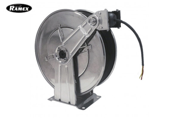 Барабан авто. для эл.кабеля. с кабелем дл. 20+2м 3 жилы 2,5 мм 220В 16А IP65