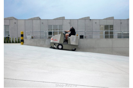 Подметальная машина COMAC CS 110D