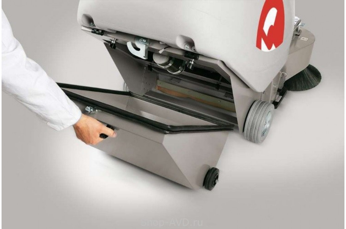 Подметальная машина COMAC CS 60B II