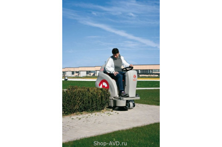 Подметальная машина COMAC CS 60B II