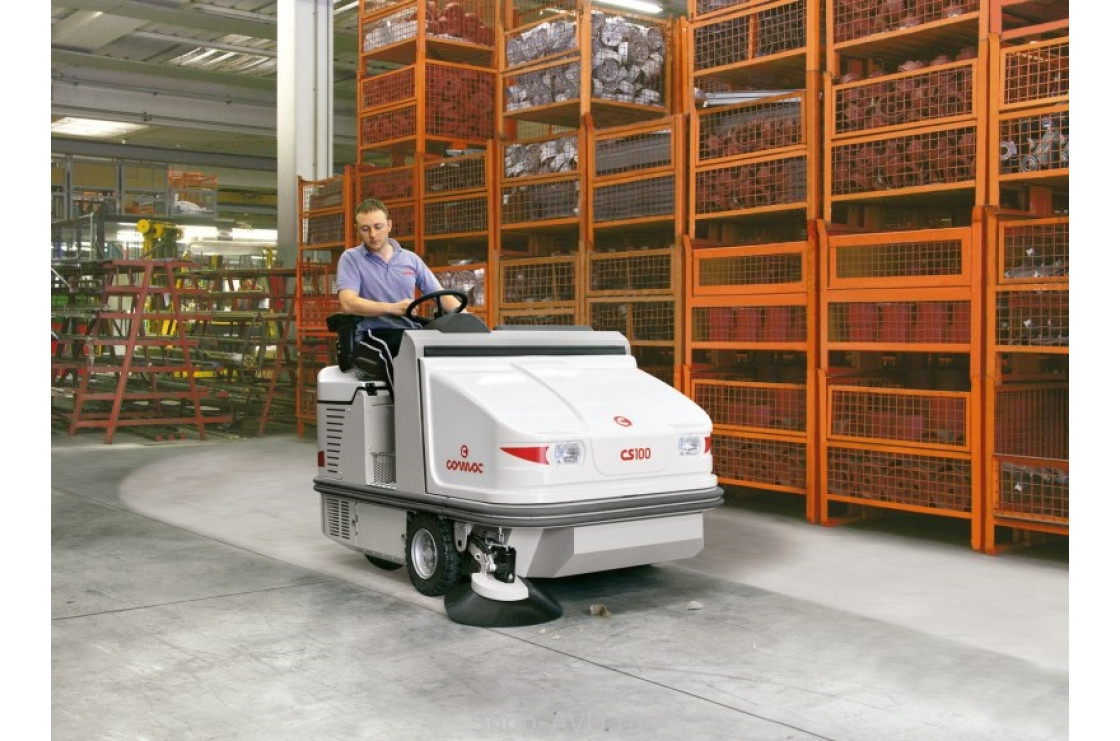 Подметальная машина COMAC CS 100B