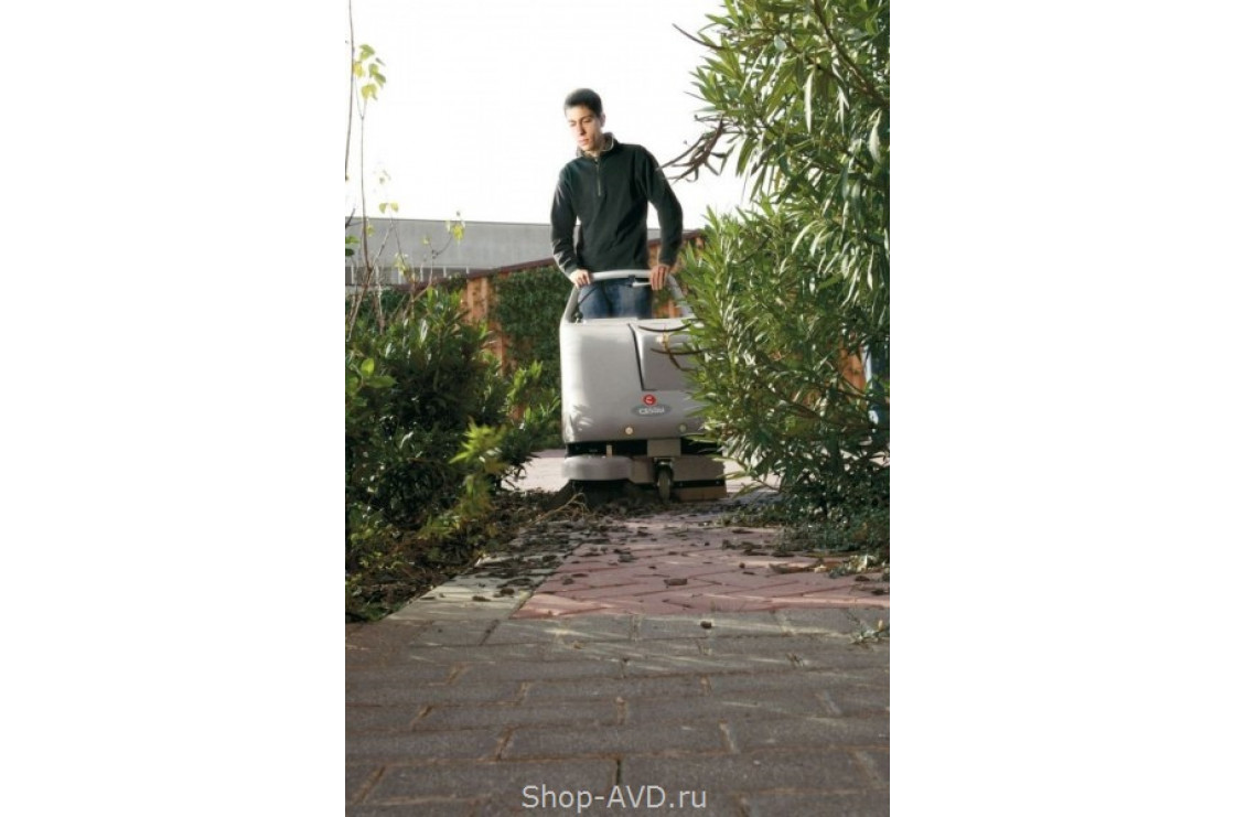 Подметальная машина COMAC CS 50H