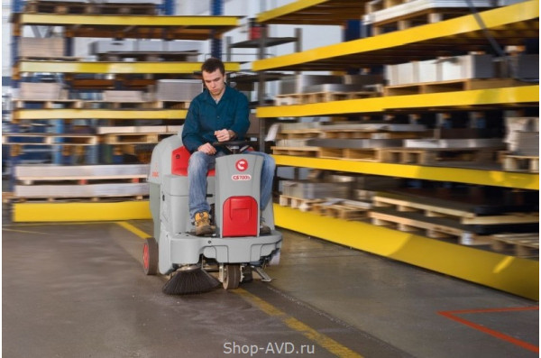 Подметальная машина COMAC CS 700B FP