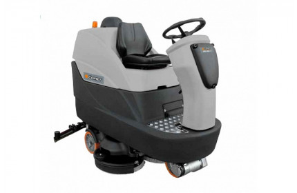 Поломоечная машина с сиденьем Comet CRS 66BXT 