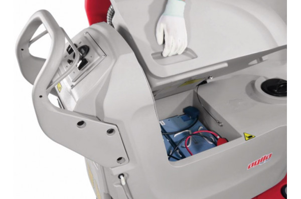 Поломоечная машина Comac Agila 50/50 BT (литиевые АКБ 100 Ач)